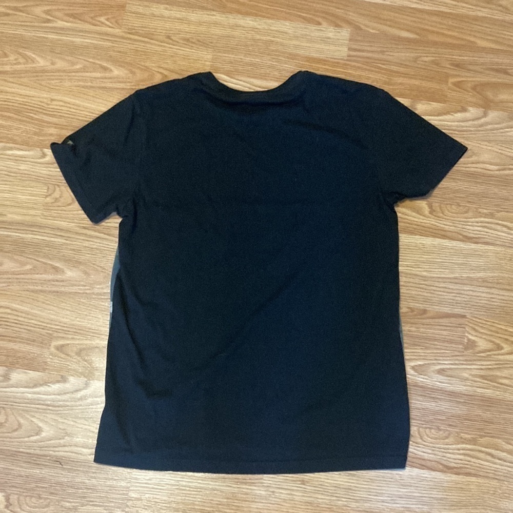 Guess shirt - Picture 5 of 6